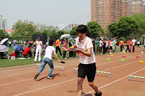 【乒乓球接力】